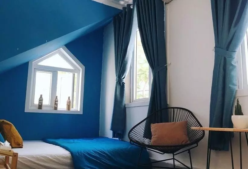 Bookaholic Beach Hostel