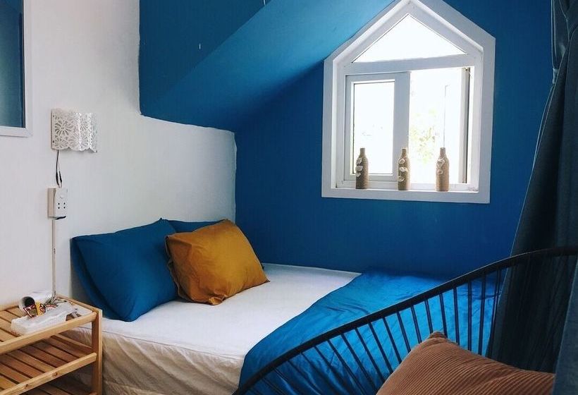 Bookaholic Beach Hostel