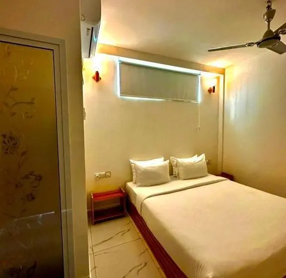 پانسیون Kanbulo House Maldives