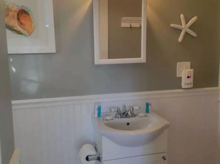 Aamiaismajoitus (B&B) 2 River Road Inn Cottages