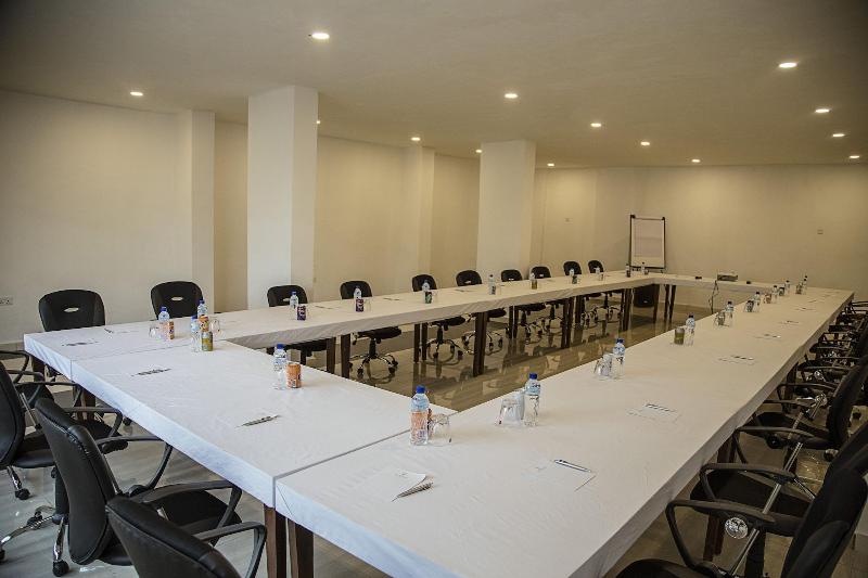 Bed & Breakfast Sierra Palms Resort