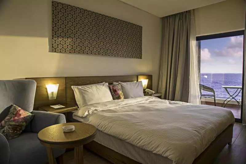 تختخواب و صبحانه Sierra Palms Resort