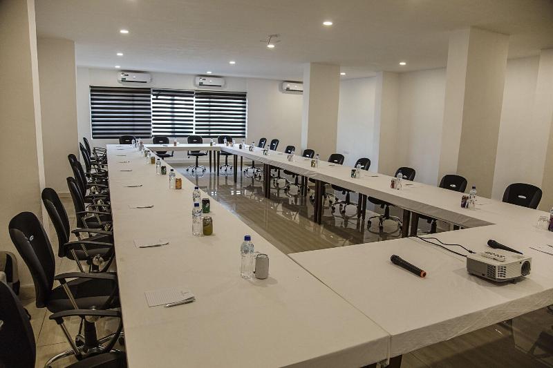 Bed & Breakfast Sierra Palms Resort