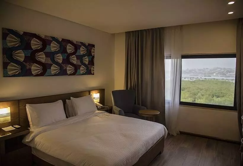 تختخواب و صبحانه Sierra Palms Resort