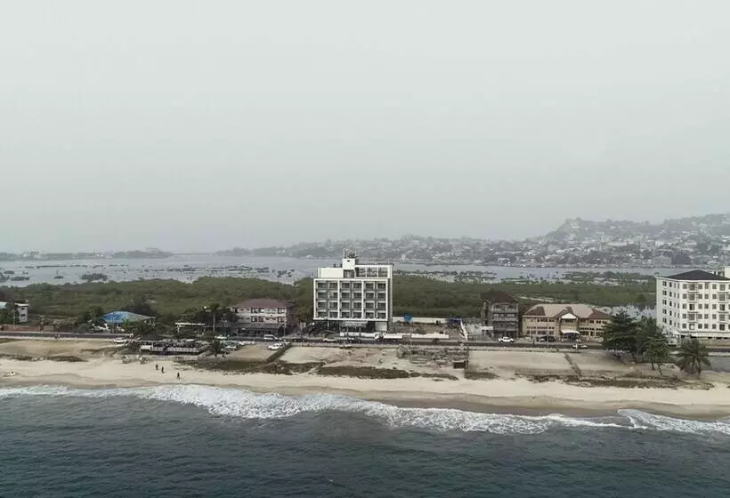 تختخواب و صبحانه Sierra Palms Resort