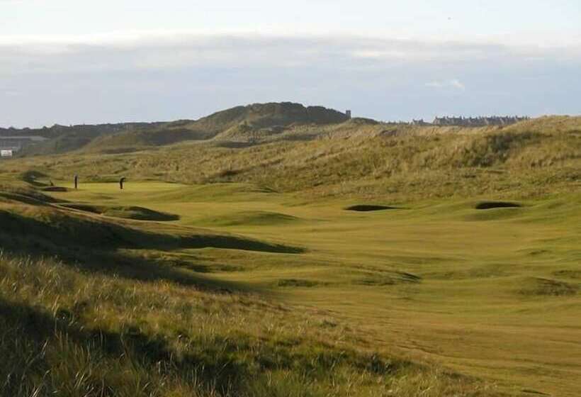 Door To The Shore Seafront Cottages
