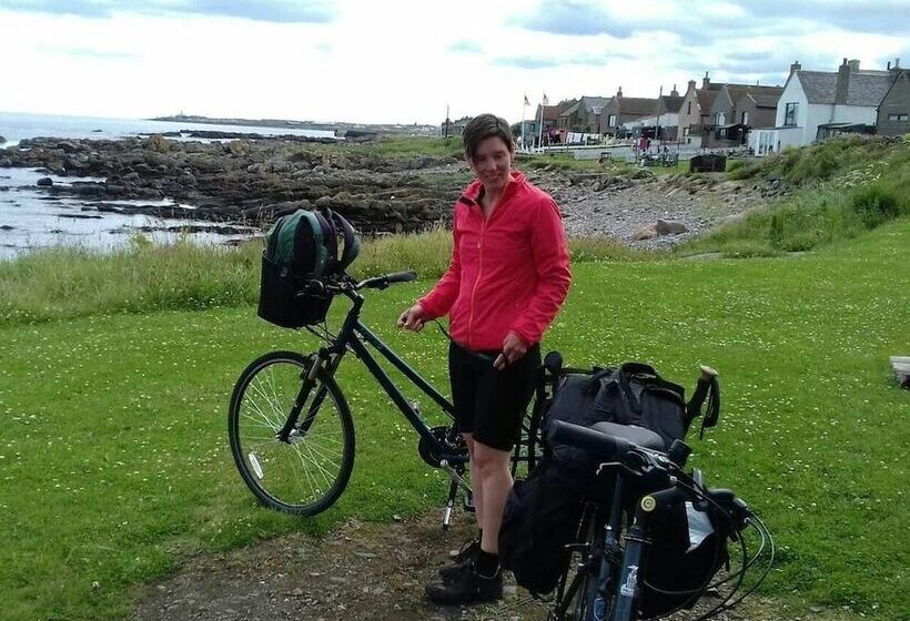 Door To The Shore Seafront Cottages