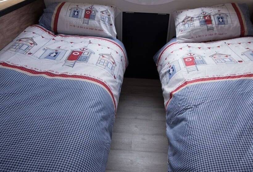 Door To The Shore Seafront Cottages