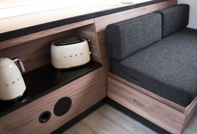 Door To The Shore Seafront Cottages