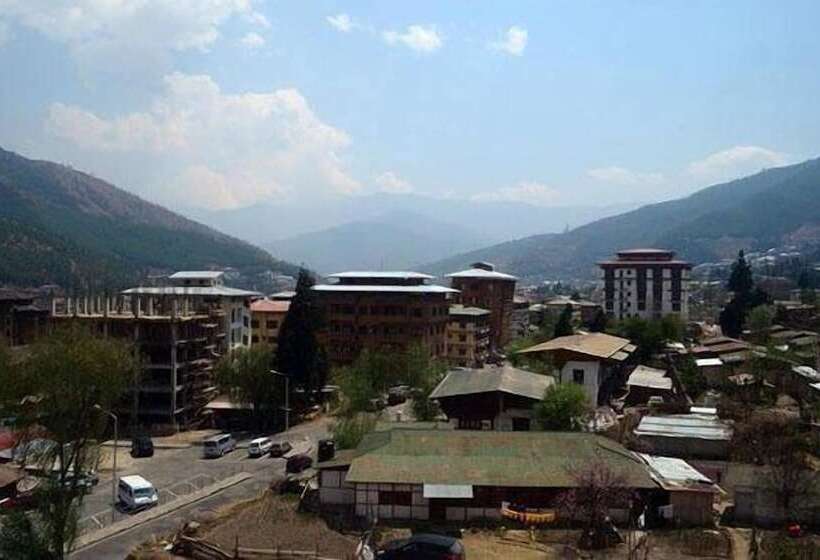 هتل Bhutan Centennial Tavern