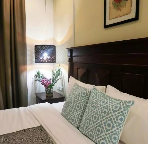 Bloom Boutique Hotel & Cafe