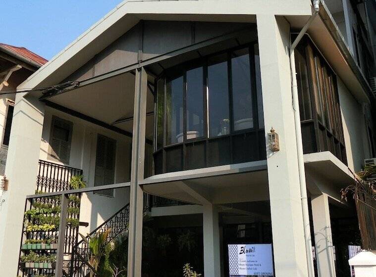 Bloom Boutique Hotel & Cafe