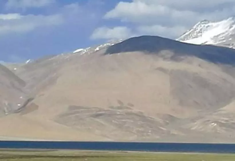 ホテル Golden Mark Camp