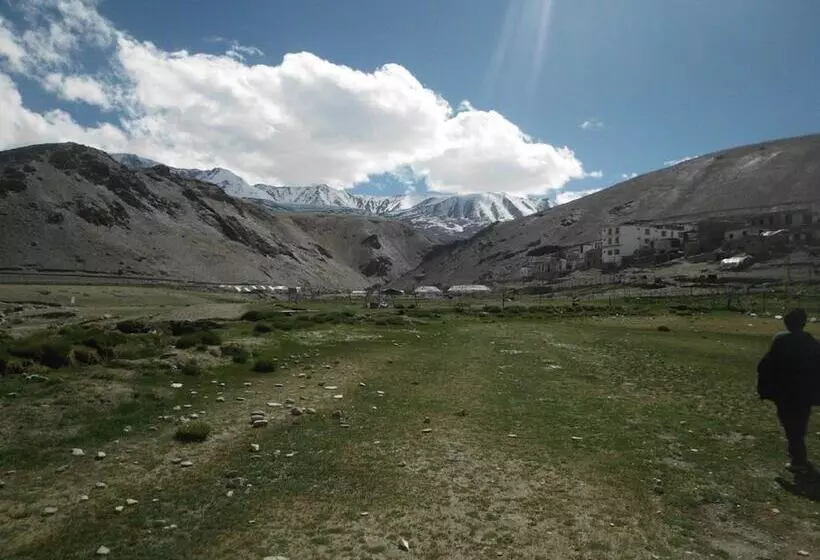 ホテル Golden Mark Camp