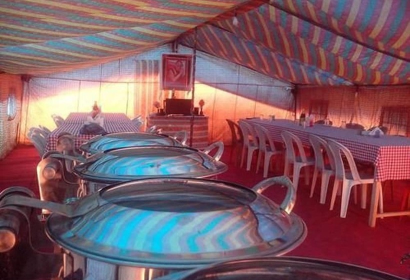 호텔 Golden Mark Camp