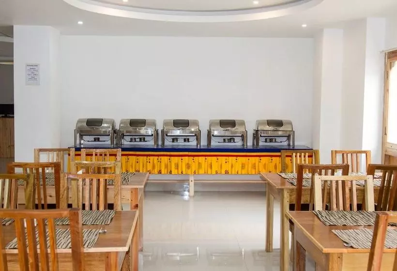 هتل Lhaki Yangchak Residency