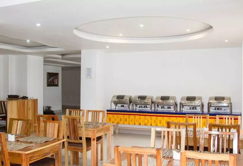هتل Lhaki Yangchak Residency