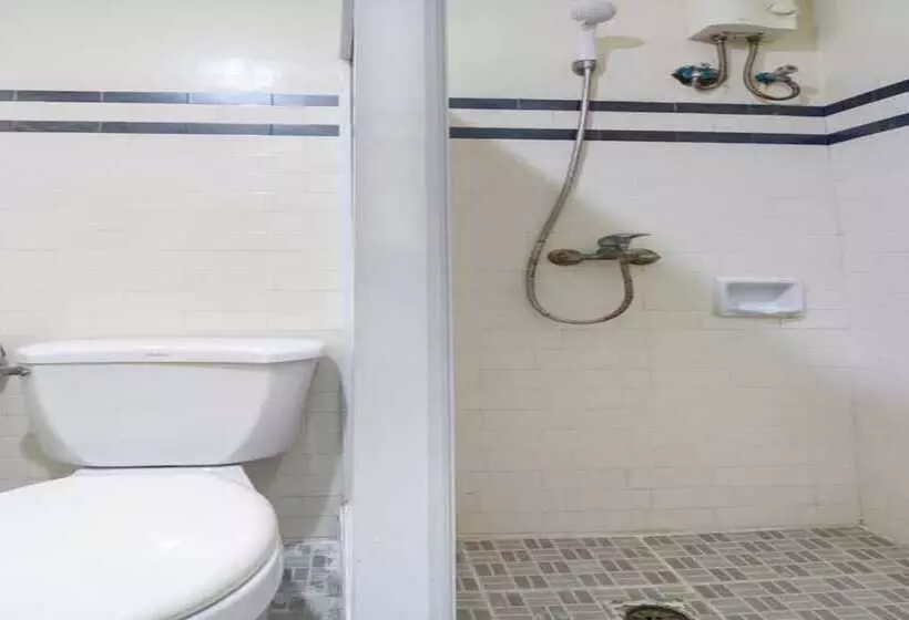 Hotelli Maanyag Pension House