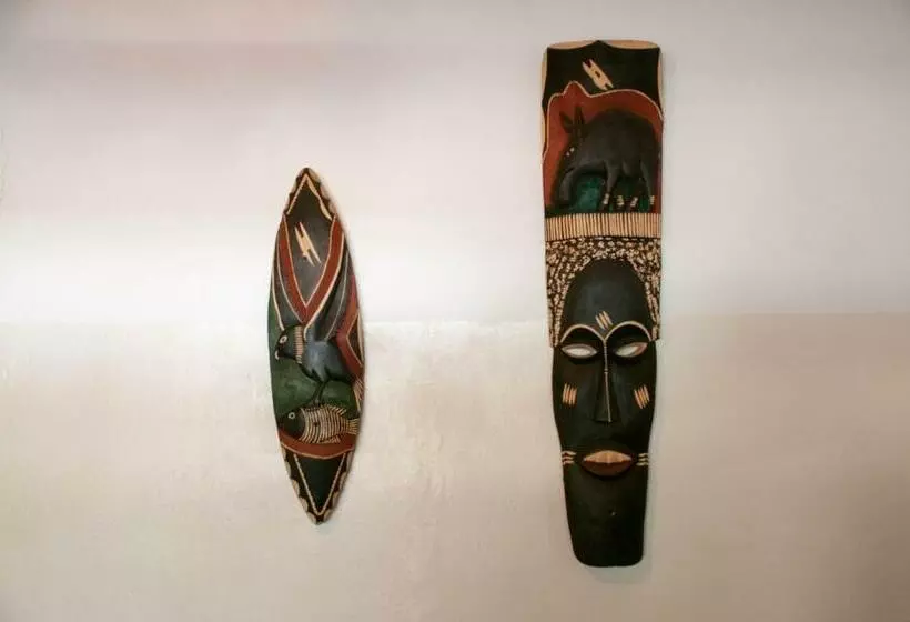 هتل Okavango Lodge