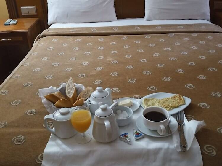 هتل Residence De La Porte Du Millenaire