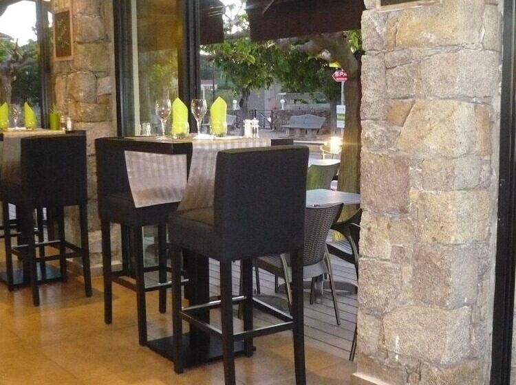 호텔 & Restaurant Le Saint Jean