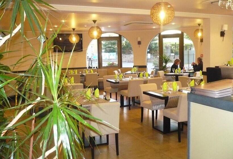 호텔 & Restaurant Le Saint Jean