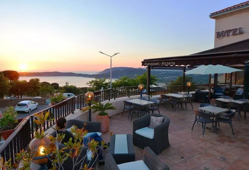 Hotel & Restaurant Le Saint Jean