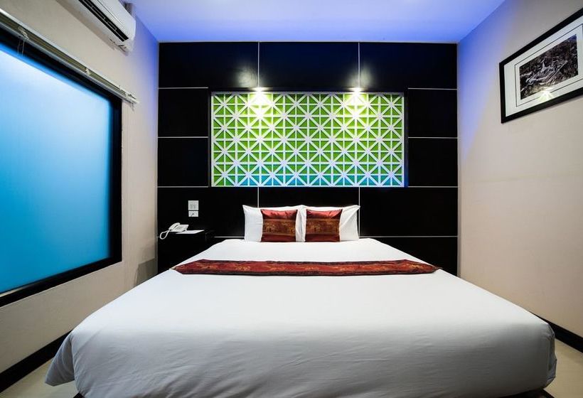 בית מלון כפרי Thatluang View