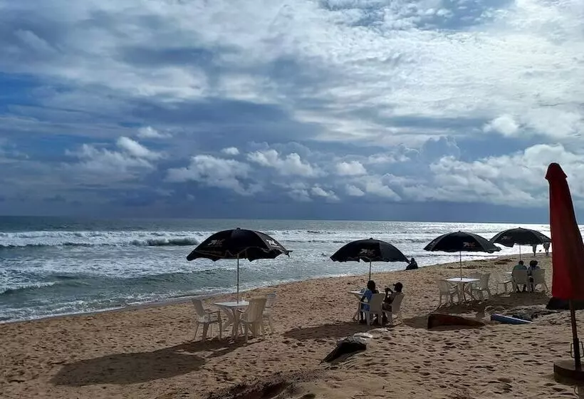 هتل Tropicana Beach & Resort