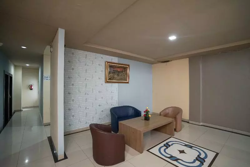 ホテル Urbanview  Best Skip Palembang