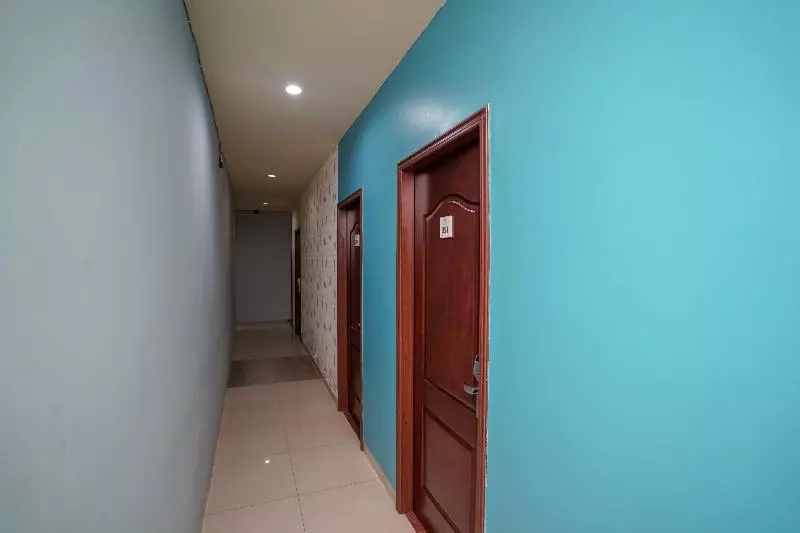 ホテル Urbanview  Best Skip Palembang