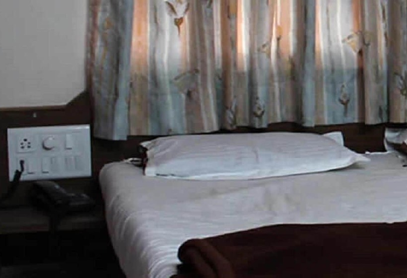 Hotel Uttam By Sky Stays