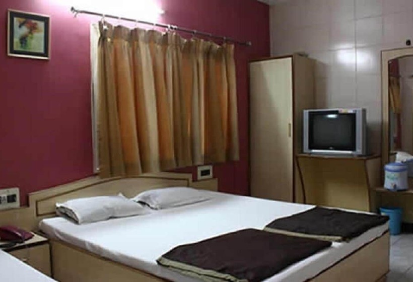 Hotel Uttam By Sky Stays