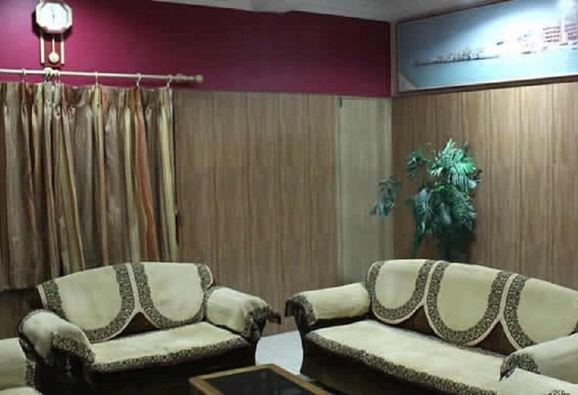 Hotel Uttam By Sky Stays