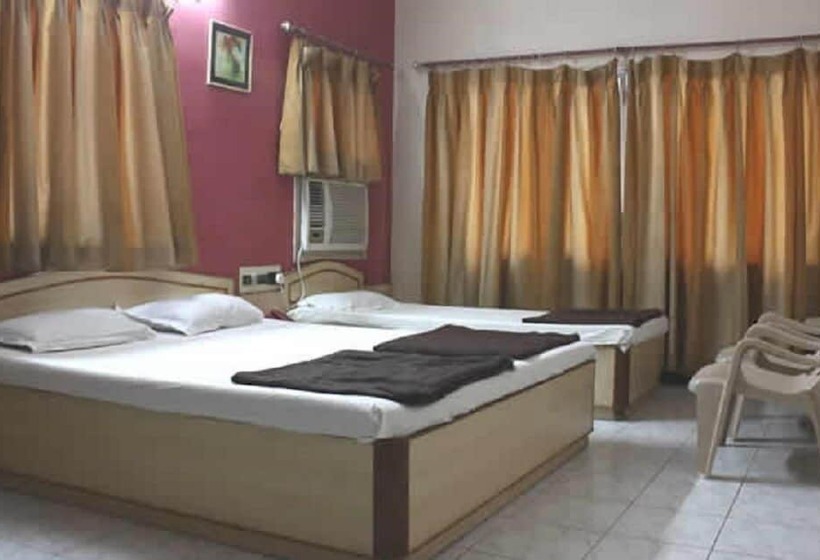 Hotel Uttam By Sky Stays