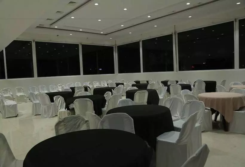 Hotelli Venky Residency