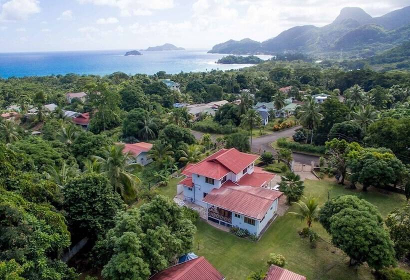 پانسیون The Orchard Holiday Home