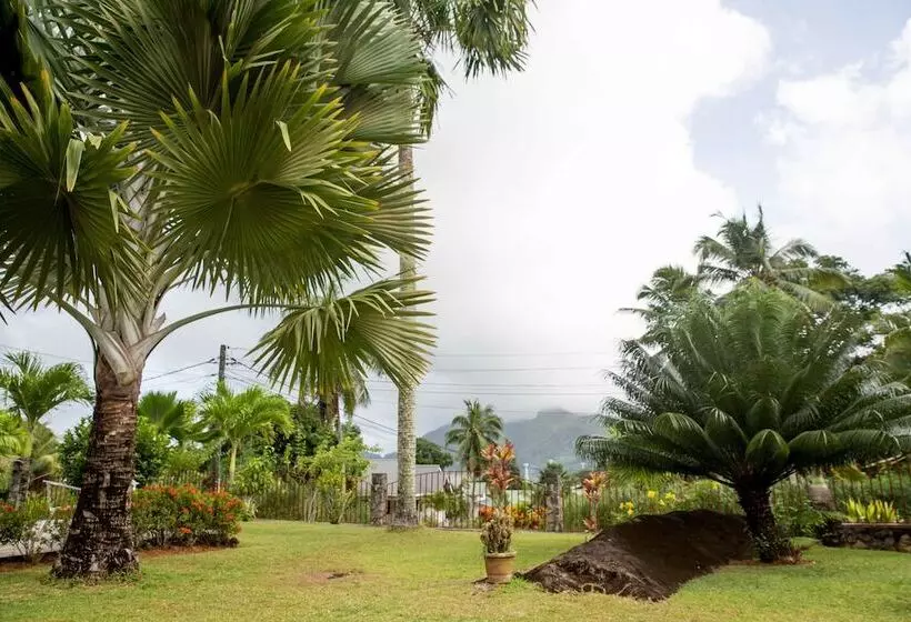 پانسیون The Orchard Holiday Home