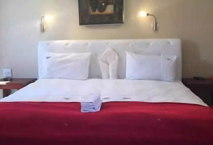 پانسیون Tsumeb Guesthouse Kamho