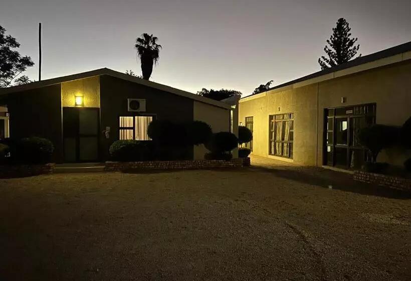 پانسیون Tsumeb Guesthouse Kamho