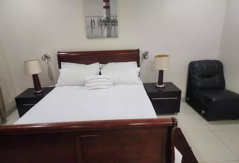 پانسیون Tsumeb Guesthouse Kamho