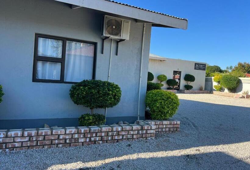 پانسیون Tsumeb Guesthouse Kamho