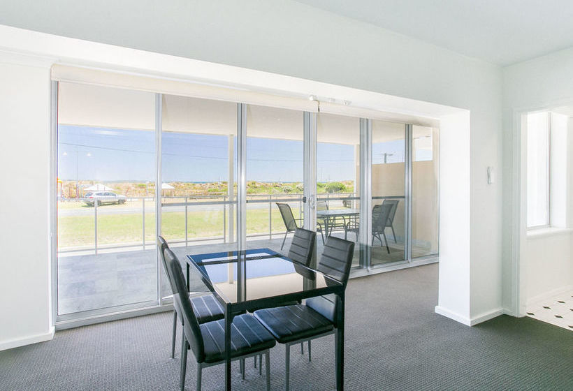 Beach Rd Villas By Rockingham Apartments