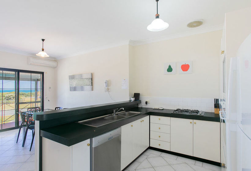 Beach Rd Villas By Rockingham Apartments