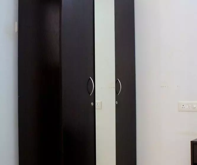 Apartment Near Candolim Beach  Cm050