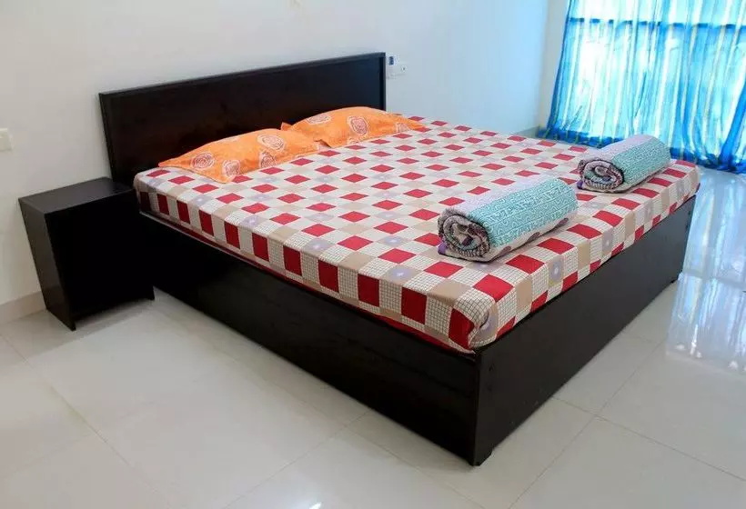 Apartment Near Candolim Beach  Cm050