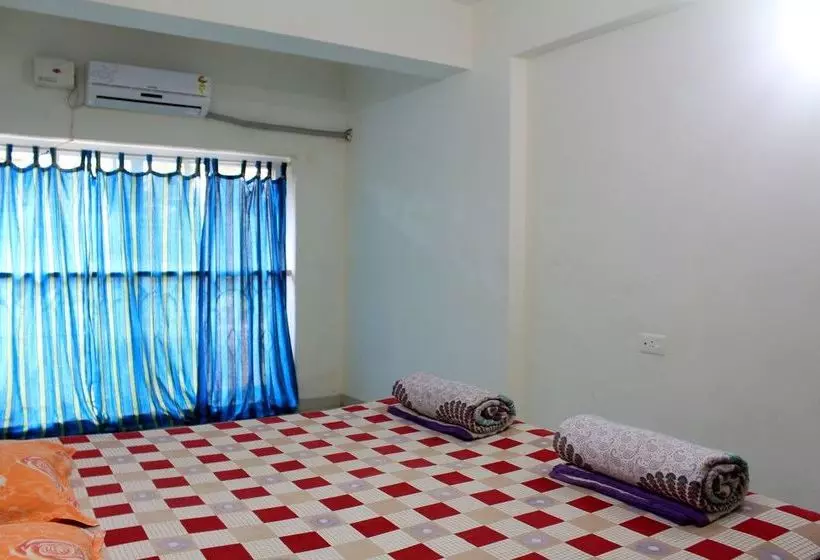 Apartment Near Candolim Beach  Cm050