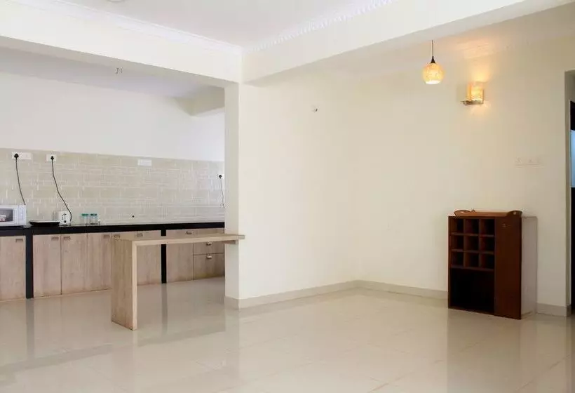 Apartment Near Candolim Beach  Cm050
