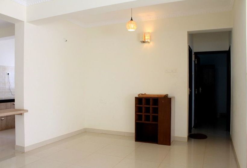 Apartment Near Candolim Beach  Cm050