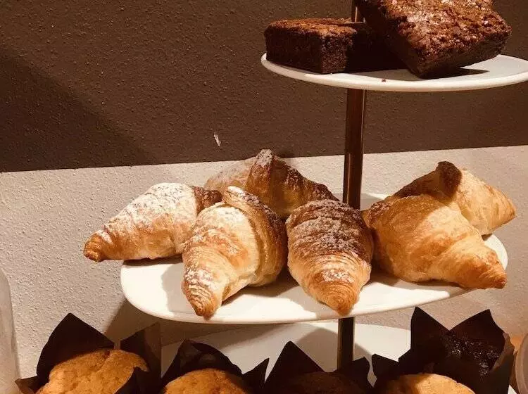 تختخواب و صبحانه Castelmenardo39